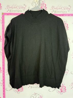 Max Studio T-shirt knit top Black Turtleneck Sweater